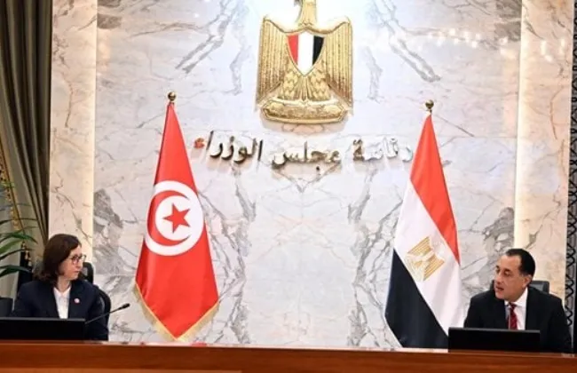 رئيسا وزراء مصر وتونس يترأسان أعمال اللجنة العليا المشتركة بالعاصمة الإدارية الجديدة 