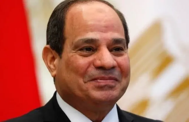 الرئيس السيسى يصل إلى الدوحة للمشاركة فى القمة العربية الإسلامية الاستثنائية 