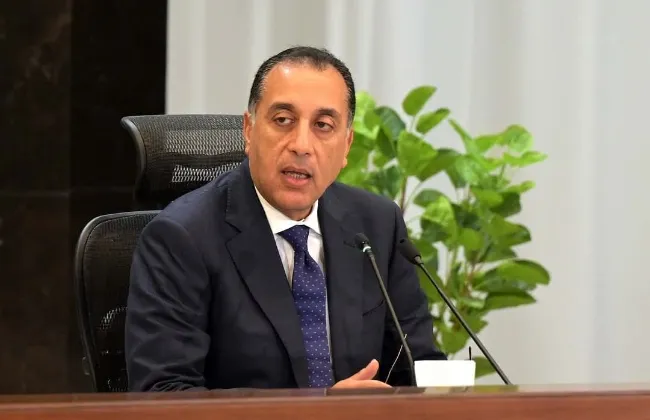 مجلس الوزراء يستعرض تفاصيل مشروع قرار بشأن إقرار حافز لتشجيع عملية بناء وإنشاء أو تشغيل المنشآت الفندقية 