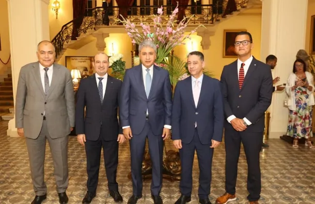 رسالة بخط يده.. ماذا كتب ملك أسبانيا عن رحلته فى الأقصر 