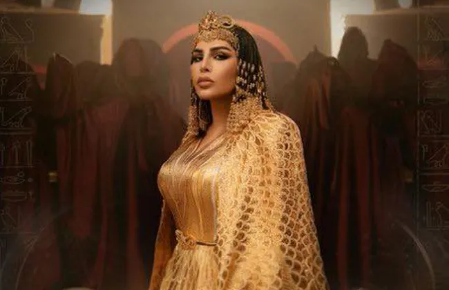 أحلام بزي ملكات الفراعنة في ليلة افتتاح المتحف الكبير: مغرمة بحب مصر أحلام بزي ملكات الفراعنة في ليلة افتتاح المتحف الكبير: مغرمة بحب مصر