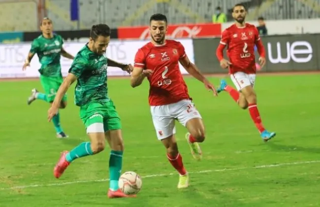 انتهاء الشوط الأول من مباراة الأهلى والمصرى بالتعادل السلبى 