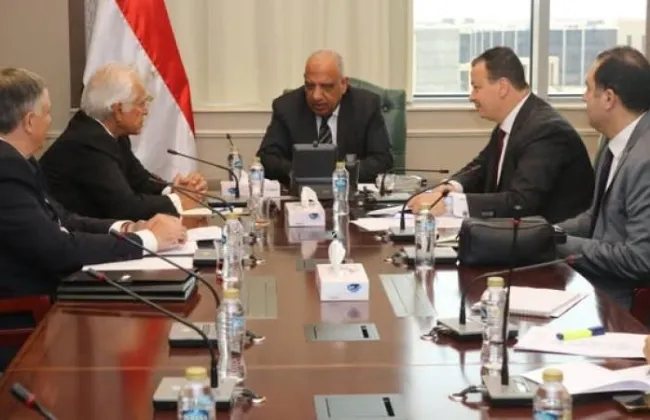 وزير الكهرباء يبحث مع رئيس 