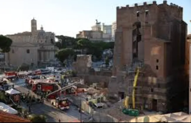 مأساة فى قلب روما.. مصرع عامل بانهيار برج تاريخى أثناء أعمال الترميم 