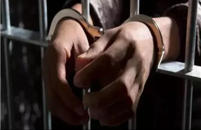 القبض على الجانى فى فيديو قطع الذراع بالدقهلية.. ومصدر طبى يكشف حجم إصابات الضحية 