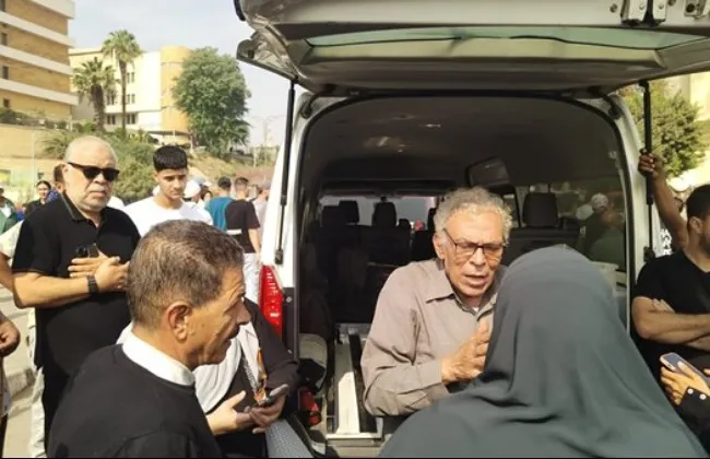 تشييع جنازة زوجه حسن العدل بحضور أشرف زكى ومجدى فكرى 