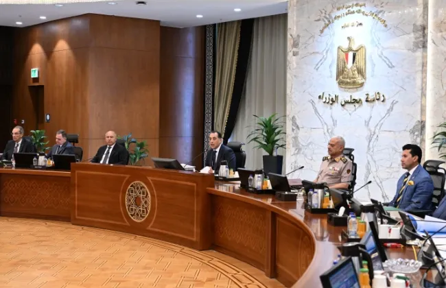 الحكومة: مد الإعفاء من رسوم مقابل 