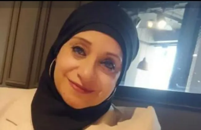 العلاج بالرمل… لما الحكاية تطلع من جوه الإيدين مش من الكلام 