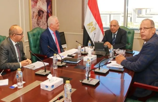 وزير الكهرباء يبحث مع تحالف رينيرجى جروب بارتنرز مشروع متكامل للطاقات المتجددة 