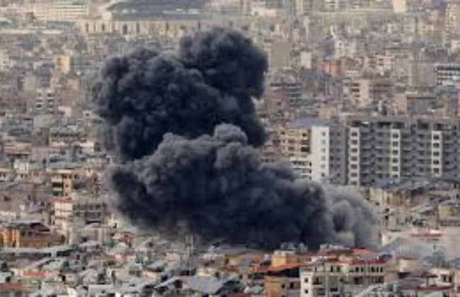 بيروت فى دائرة الخطر.. إسرائيل تشن أعنف سلسلة غارات على الجنوب منذ وقف إطلاق النار وتهدد بضرب العاصمة 