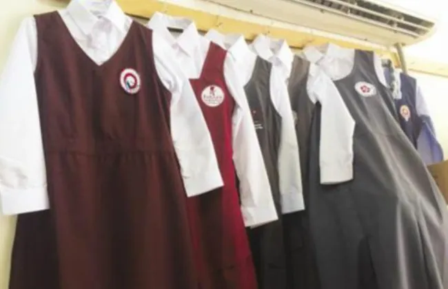 جهاز حماية المنافسة يثبت مخالفة 13 مدرسة بممارسات احتكارية فى الزى المدرسى 