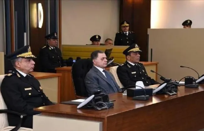 وزير الداخلية يتابع استعدادات تأمين انتخابات مجلس النواب عبر فيديو كونفرانس 