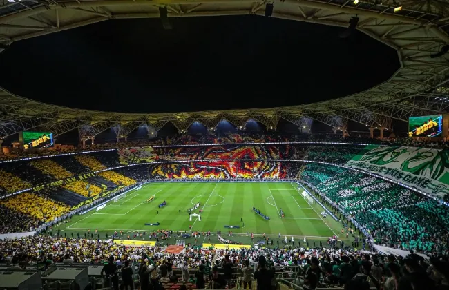 الجماهير تشعل ديربي جدة في شوط سلبي بين الاتحاد ضد الأهلي 