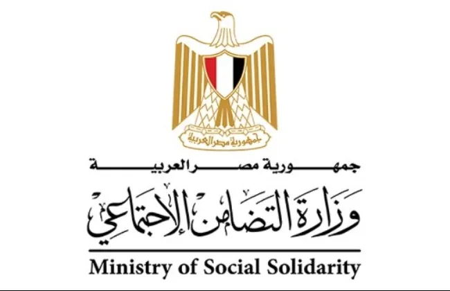 «التضامن» تتدخل لإنقاذ أسرة بلا مأوى في القاهرة ونقلها لدار رعاية 