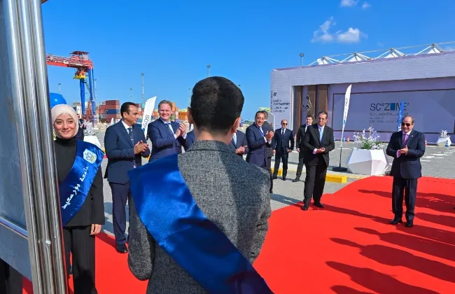 الرئيس السيسي يشهد افتتاح محطات بحرية جديدة بشرق بورسعيد ضمن المنطقة الاقتصادية لقناة السويس