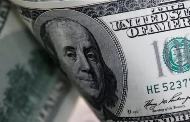سعر الدولار اليوم يستقر في البنوك ويتراجع 27 قرشًا بالسوق الموازية