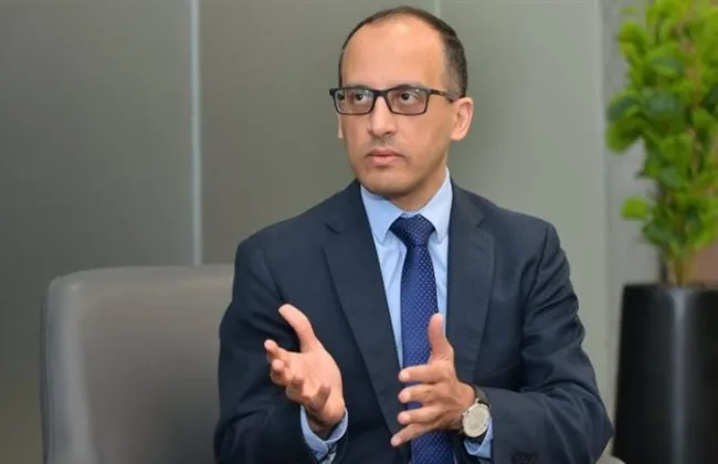 الحكومة: السلع الأساسية متوفرة بالأسواق قبل رمضان ومخزون استراتيجي آمن