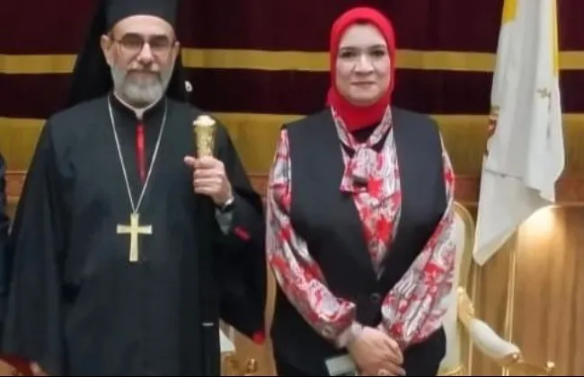 نهى عبدالعزيز تهنأ بعيد القيامة