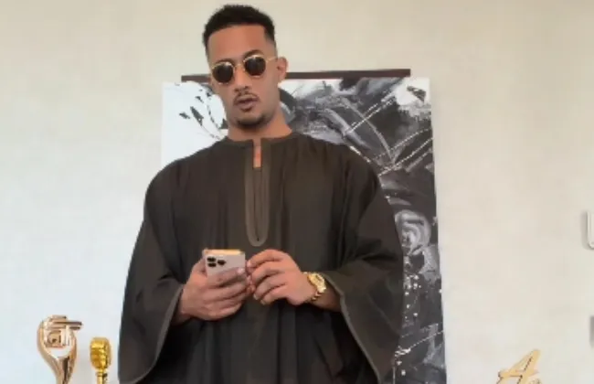 محمد رمضان يعلن «تحدى المليون جلابية» (فيديو)