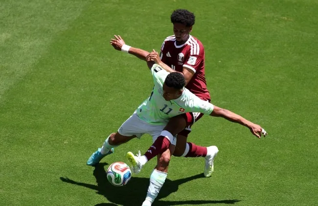 هدف قاتل يمنح منتخب قطر التعادل أمام سويسرا فى كأس العالم