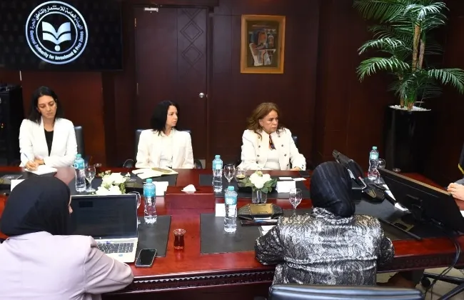 الهيئة العامة للاستثمار والبنك الأوروبى يبحثان تعزيز الاستثمار