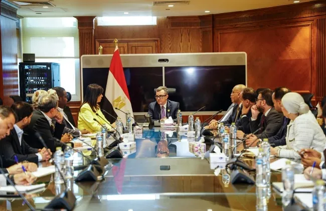 وزير التخطيط يترأس اجتماعًا لبحث انعقاد المهرجان الدولي لريادة الأعمال بمصر