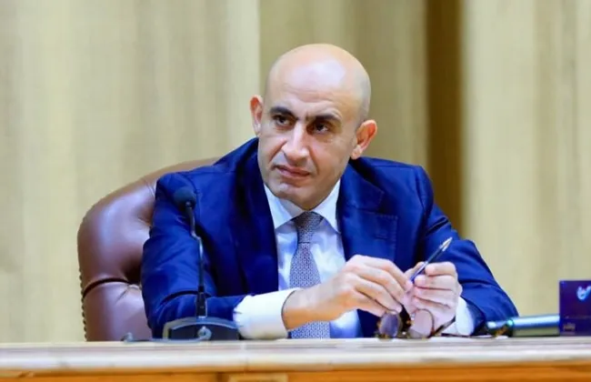 وزير التعليم يؤكد مواصلة إجراءات الانضباط بكامل اللجان على مستوى الجمهورية