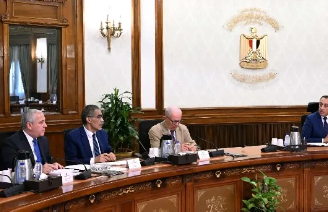 رئيس الوزراء يتابع ملف تسوية مديونية المؤسسات الصحفية القومية