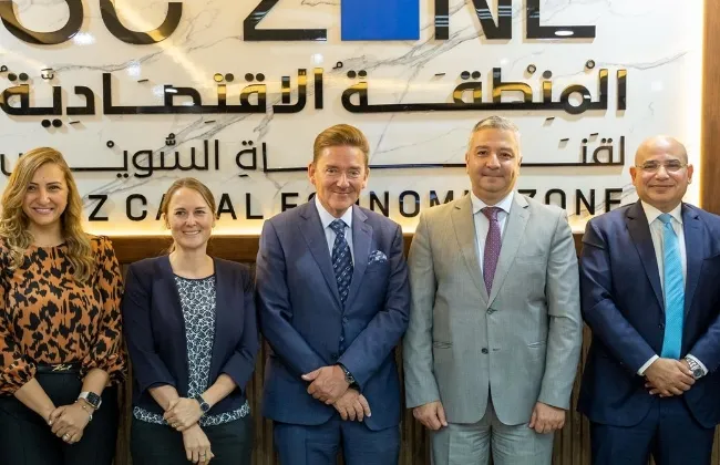 اقتصادية قناة السويس تستقبل السفير السويسري لبحث فرص التعاون الاستثماري