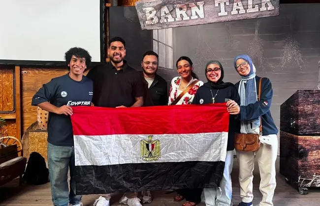 فريق بهندسة عين شمس يحصد المركز 3 عالميا بمسابقة توربينات الرياح الصغيرة بهولندا