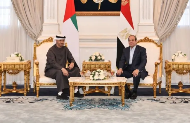 الرئيس السيسى والشيخ محمد بن زايد يبحثان مستجدان الشرق الأوسط وجهود تجنب التصعيد