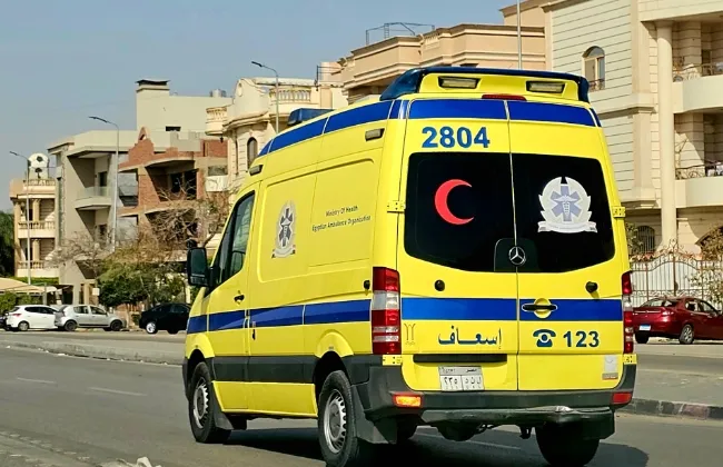 مصرع شخص وإصابة اثنين آخرين فى تصادم سيارة ملاكي بطريق العساوية شرق بسوهاج