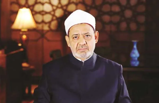 تشييع جثمان نجل شقيقة شيخ الأزهر بمسقط رأسه فى قنا