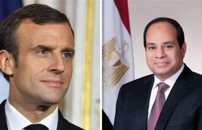 ماكرون يستفسر عن تطورات حادث دمياط ويؤكد تضامن فرنسا مع مصر حكومة وشعبا