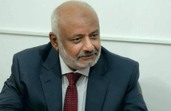 نجاة محافظ الحديدة باليمن من محاولة اغتياله بصاروخ استهدف منزله
