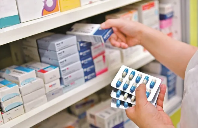 مجلس الوزراء: أدوية التأمين الصحي متوافرة بشكل طبيعي وانتظام صرفها للمنتفعين