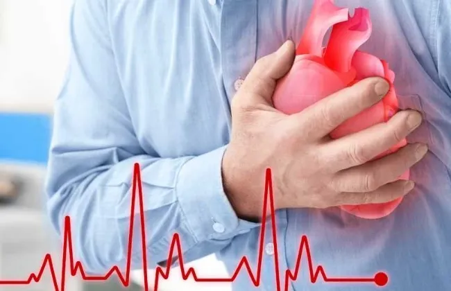 طبيب يكشف عوامل الخطر الخفية قبل الإصابة بالنوبات القلبية