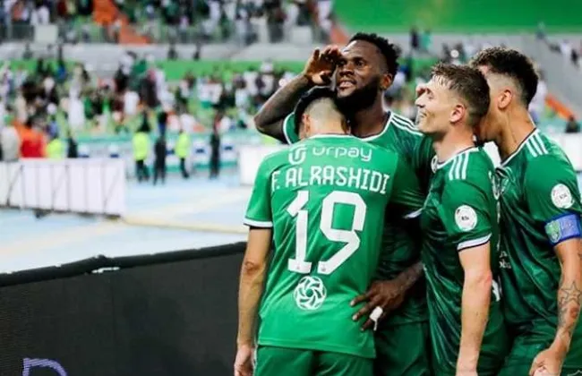 الأهلي يكتسح أبها برباعية.. والخليج والشباب يتعادلان سلبيًا في الدوري السعودي