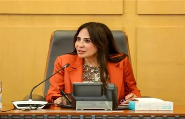 وزيرة الإسكان تعقد اجتماعًا لمتابعة مستجدات تنفيذ مشروع «حدائق تلال الفسطاط»