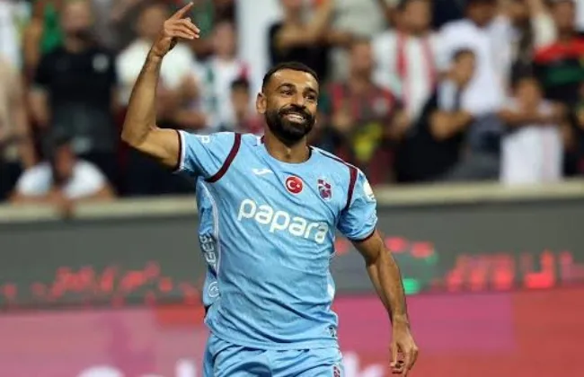 محمد صلاح يكشف طقوسه: أتحدث مع والدتي منذ 20 عامًا وأحب التنس والشطرنج