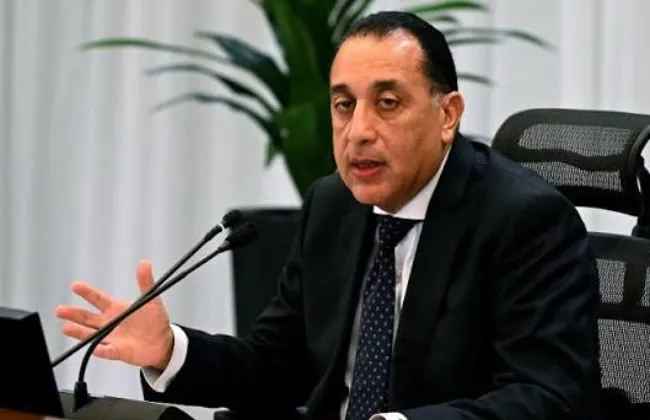 رئيس الوزراء يوجه برصد ما يُثار بشأن موارد الدولة من النقد الأجنبى