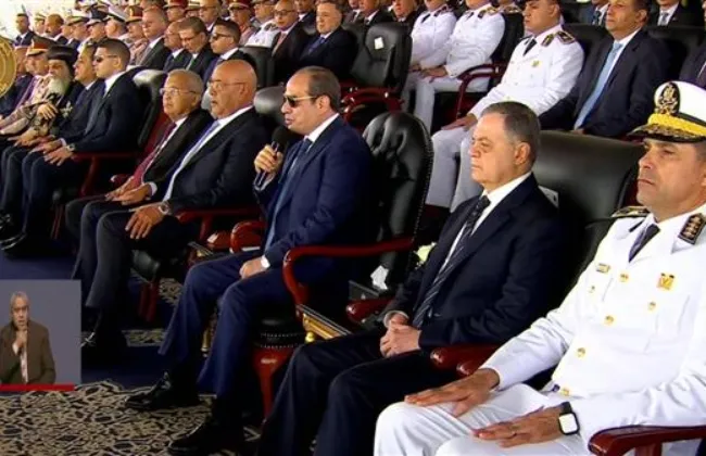 الرئيس السيسى: سيدات مصر يقمن بدور محورى فى الحفاظ على أمن مصر