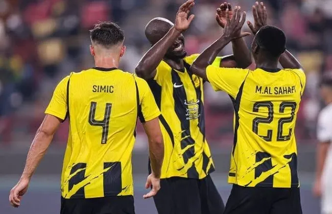 الاتحاد يتخطى الدرعية بثنائية ويشعل صراع المقدمة في الدوري السعودي